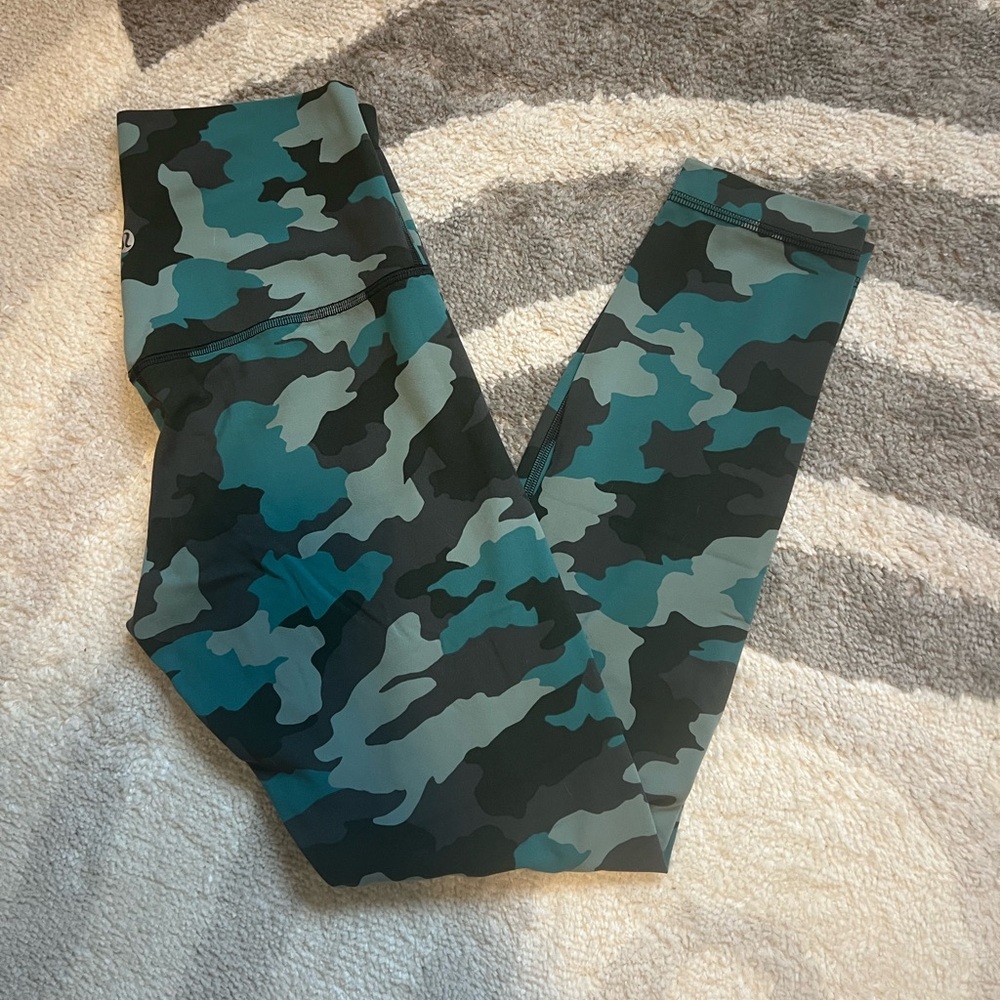 Lululemon align leggings size 6 25”